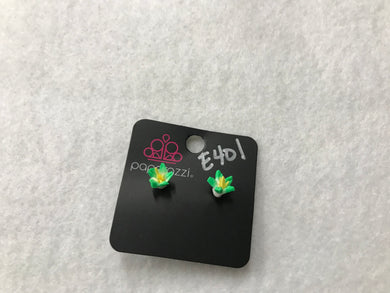 Starlet Shimmer Flower Green Earrings #401