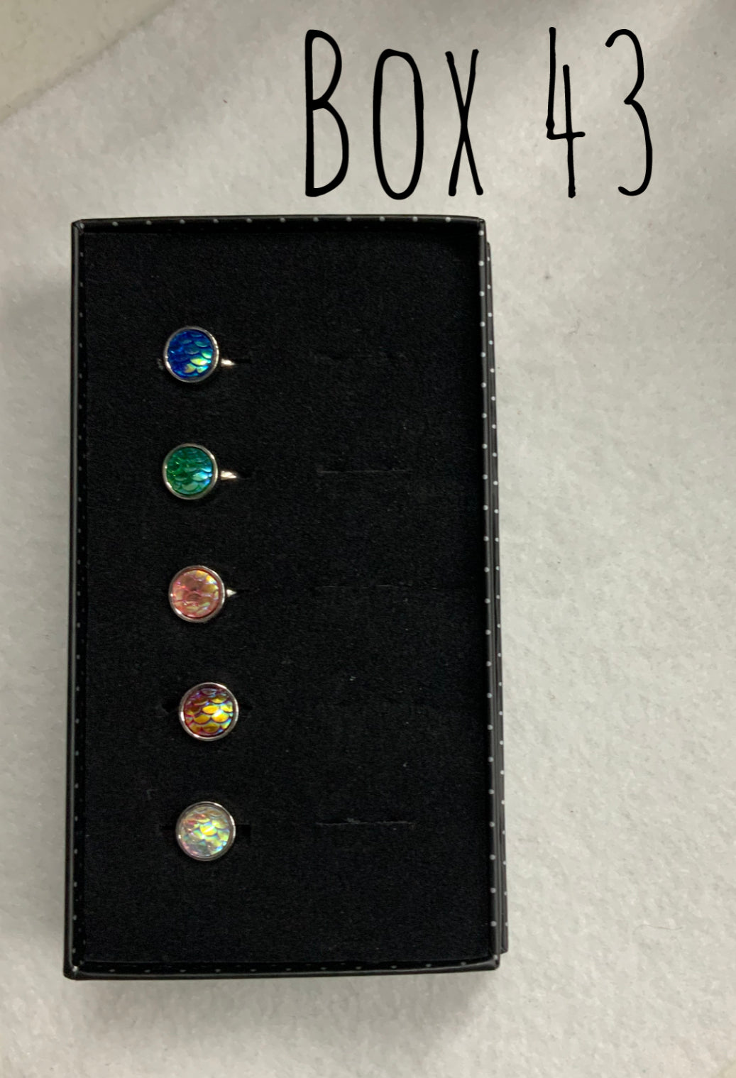 Starlet Shimmer Mermaid Fins Rings Box 43