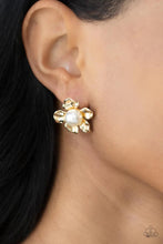 Load image into Gallery viewer, Apple Blossom Pearls Gold Post Earrings