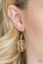 Load image into Gallery viewer, Ice Bank Gold Acrylic Necklace
