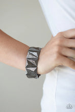 Load image into Gallery viewer, Metallic Geode Black Bracelet