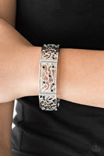 Load image into Gallery viewer, Yours and Vine Black Bracelet